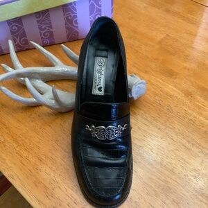 Brighton size 8 Black Sofia loafers